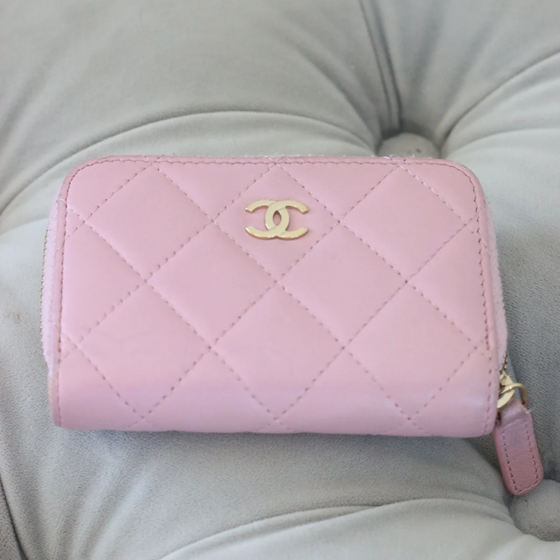 CHANEL Matelasse Wallet – Soft Pink Lambskin